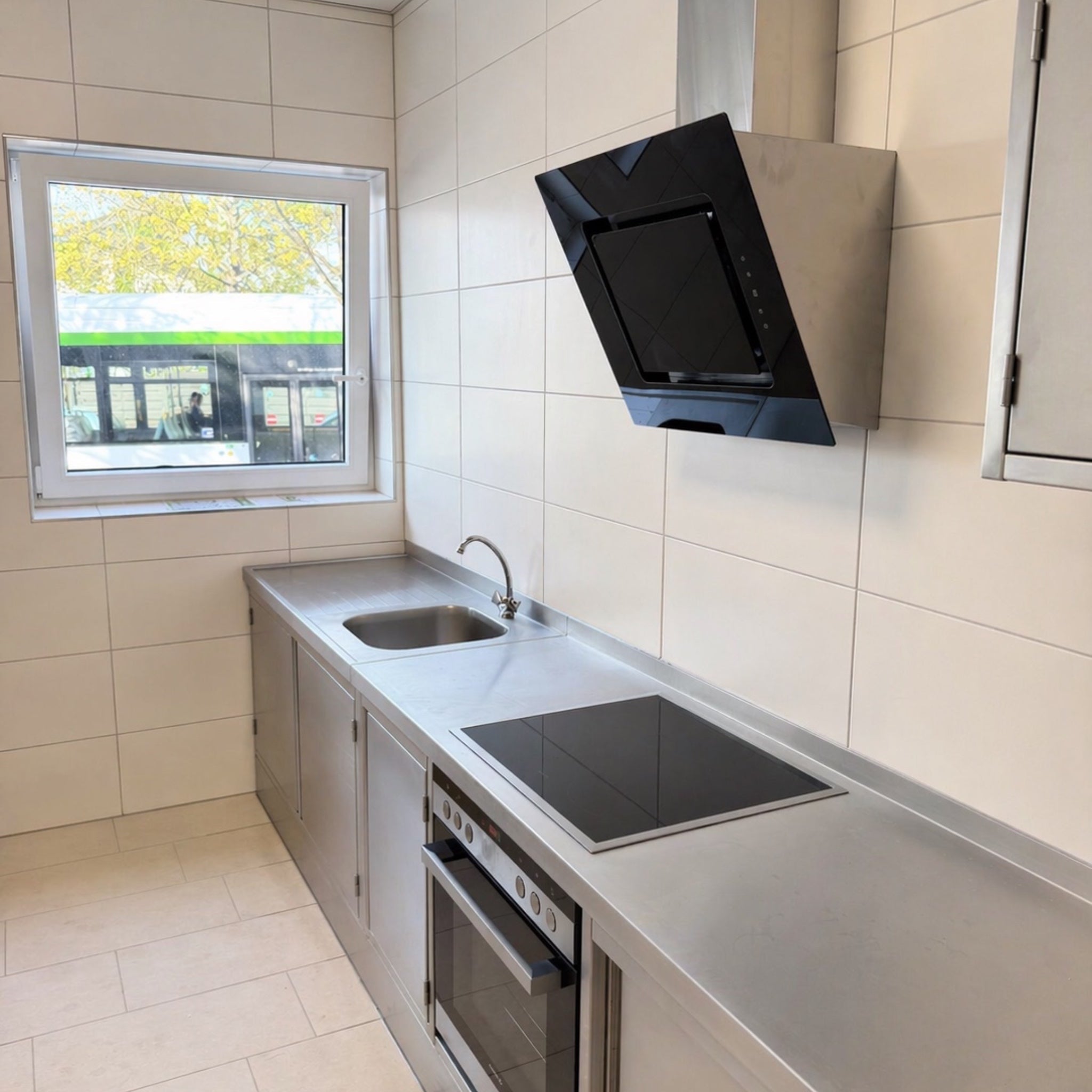 Kita Küche planen, liefern und montieren – Projekt Dibber Fritz & Frida in Meckenheim - Hagatec GmbH Hanseatische Gastronomie Technik
